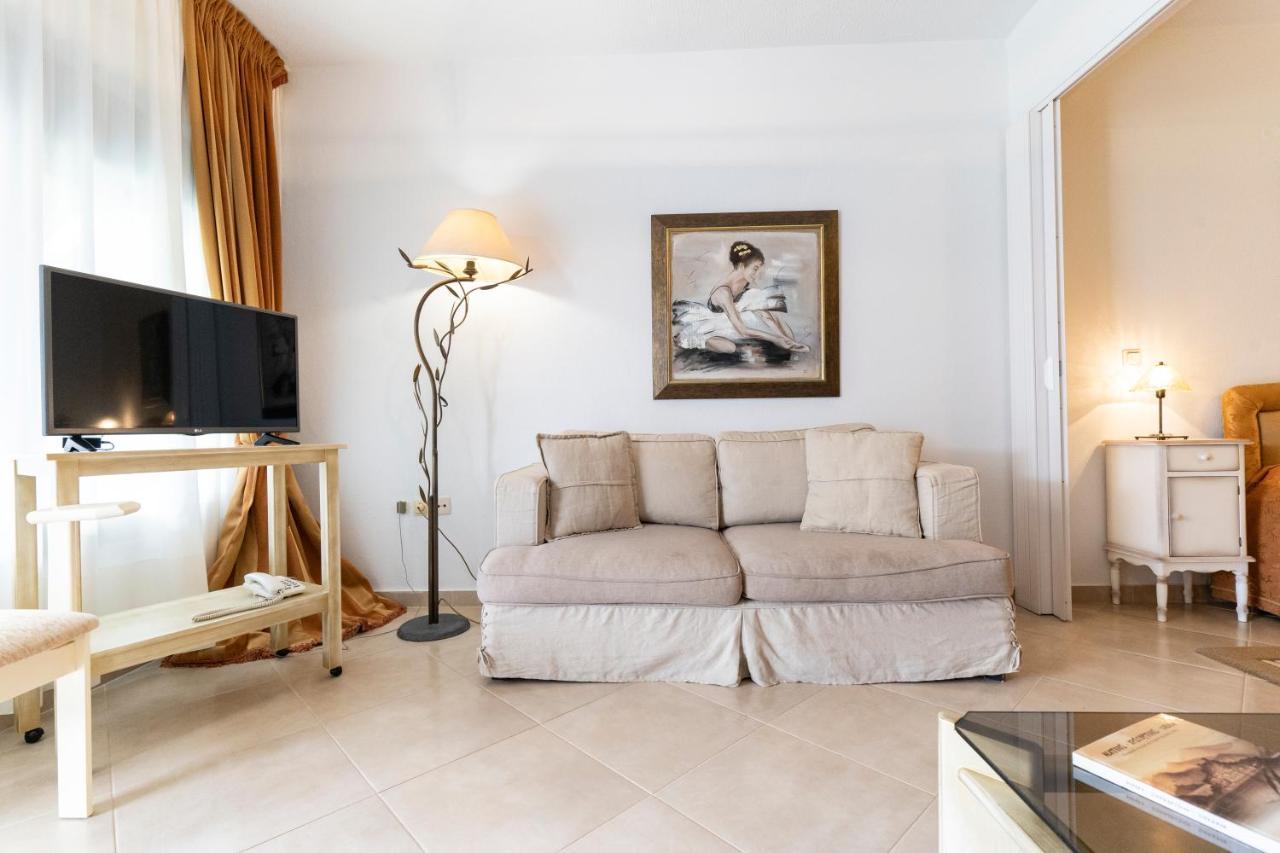Villa Romantica Hotel PalaiónTsiflíkion Esterno foto