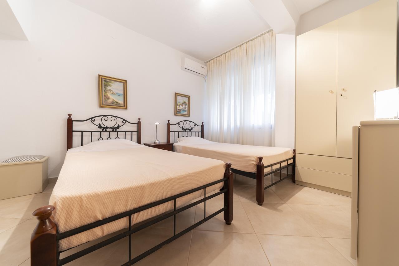 Villa Romantica Hotel PalaiónTsiflíkion Esterno foto