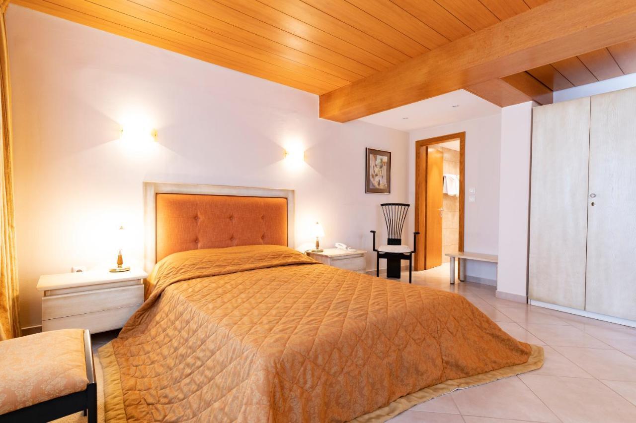 Villa Romantica Hotel PalaiónTsiflíkion Esterno foto